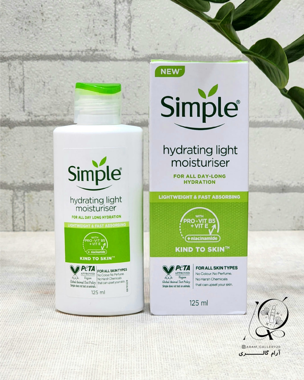 کرم مرطوب کننده سیمپل simple مدل لایت حجم 125 میل Kind to Skin Mini Hydrating Light Moisturizer Simple 125ml I